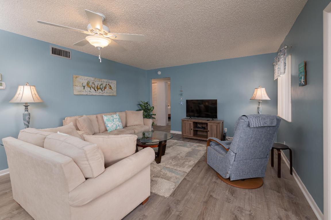 405 Pine Glen Lane D-2