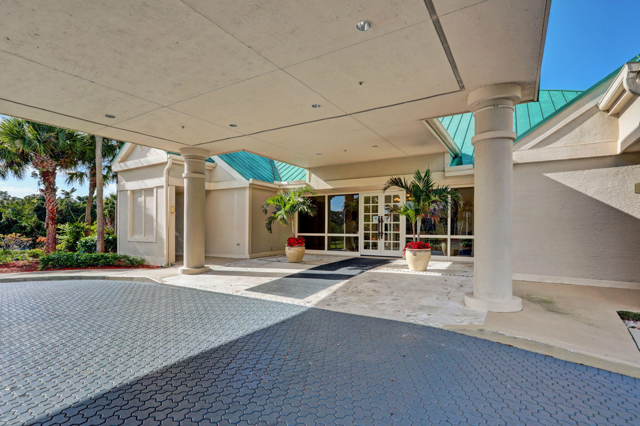 8150 Spyglass Drive