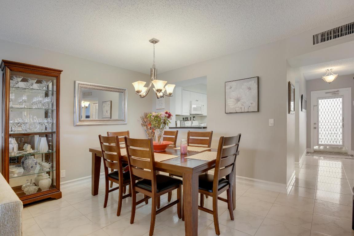 6675 S Oriole 4030 Boulevard 4030