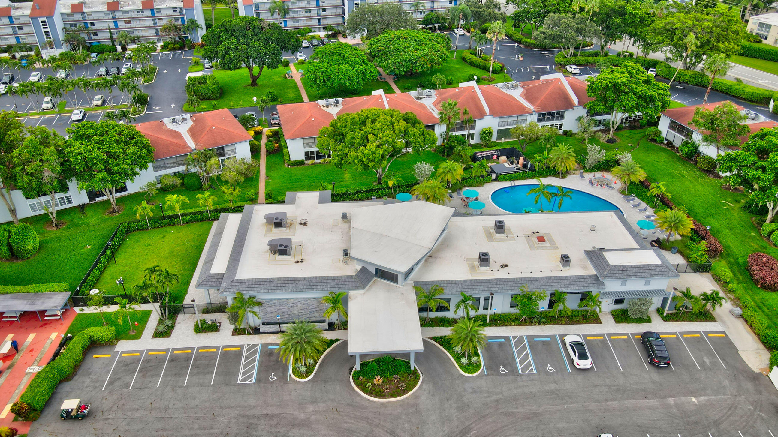 6675 S Oriole 4030 Boulevard 4030