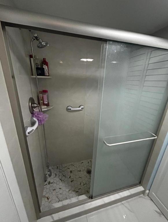 341 Lake Arbor Drive Drive