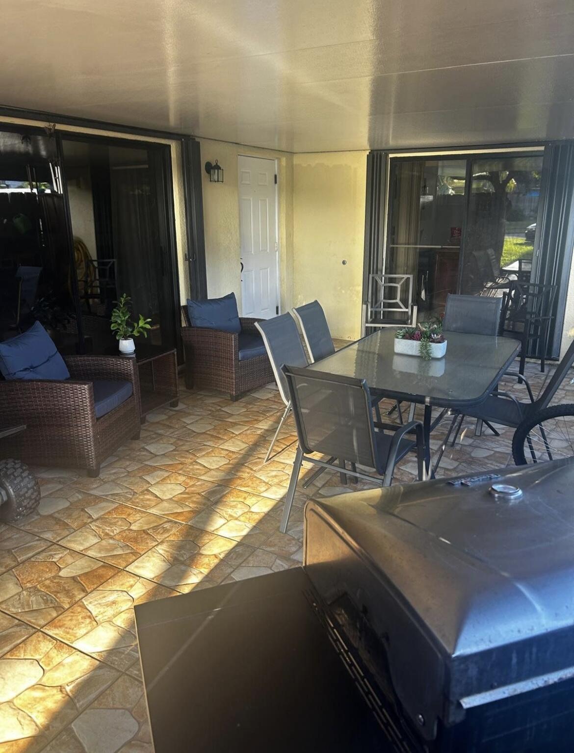 341 Lake Arbor Drive Drive