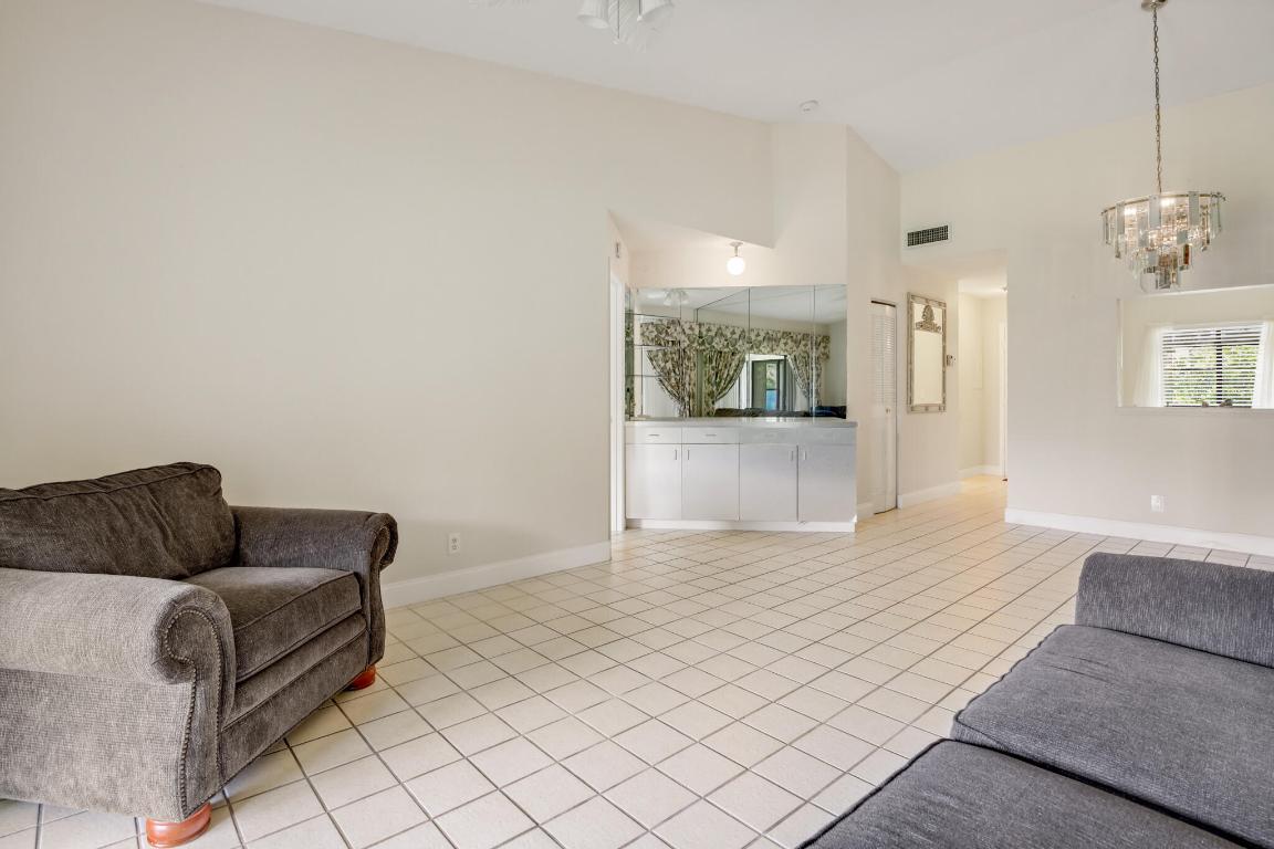 3340 Lucerne Park Drive