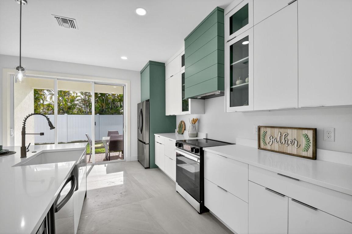 601 N Loxahatchee Drive