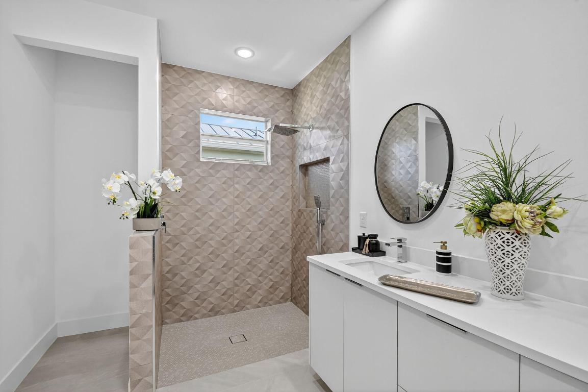 601 N Loxahatchee Drive