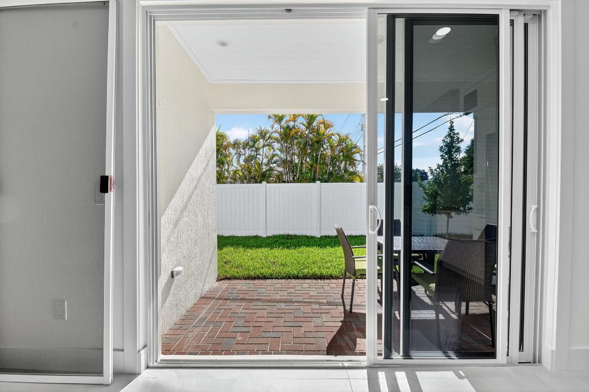 601 N Loxahatchee Drive