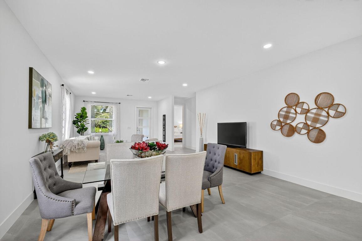 601 N Loxahatchee Drive