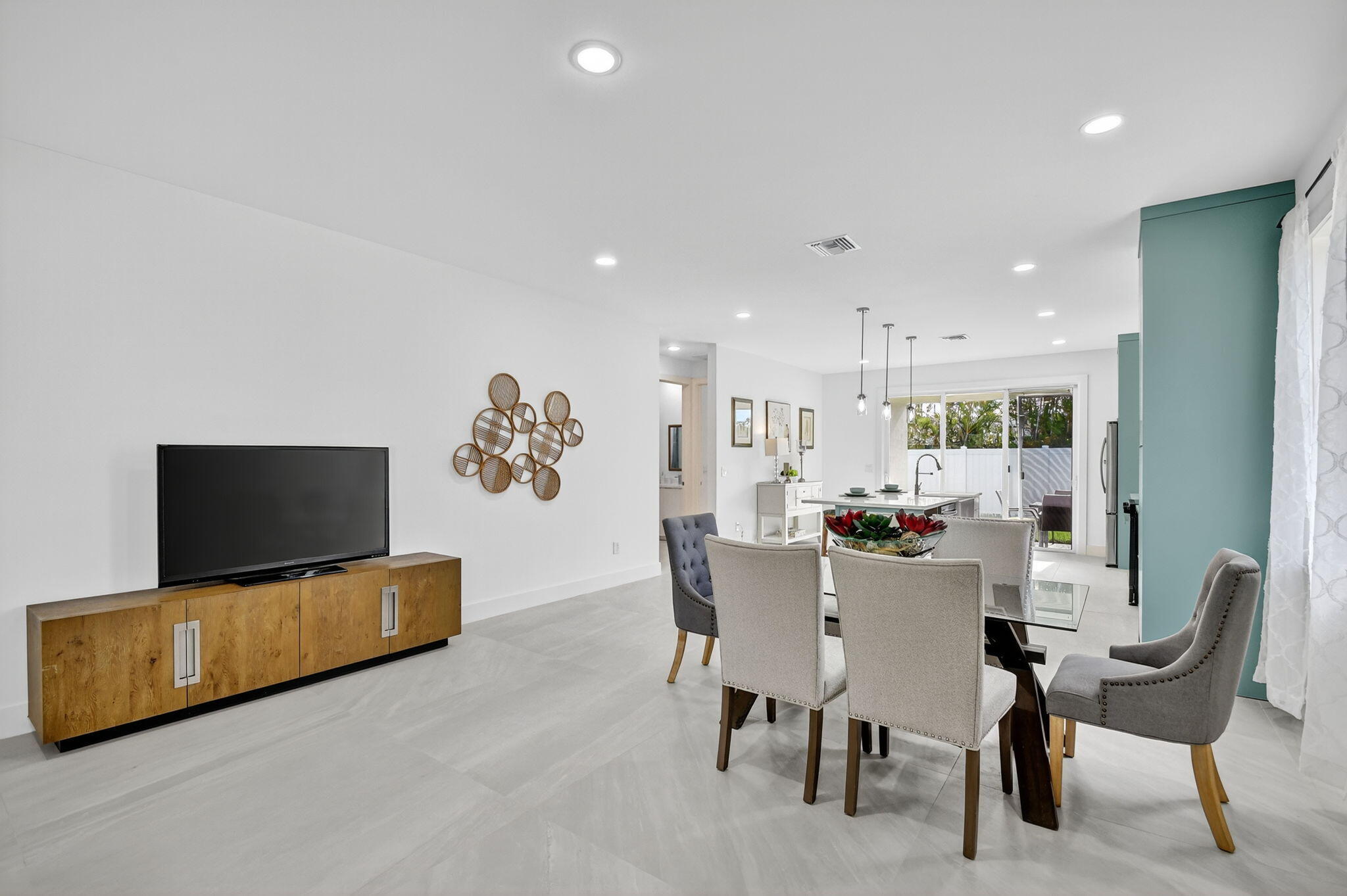 601 N Loxahatchee Drive