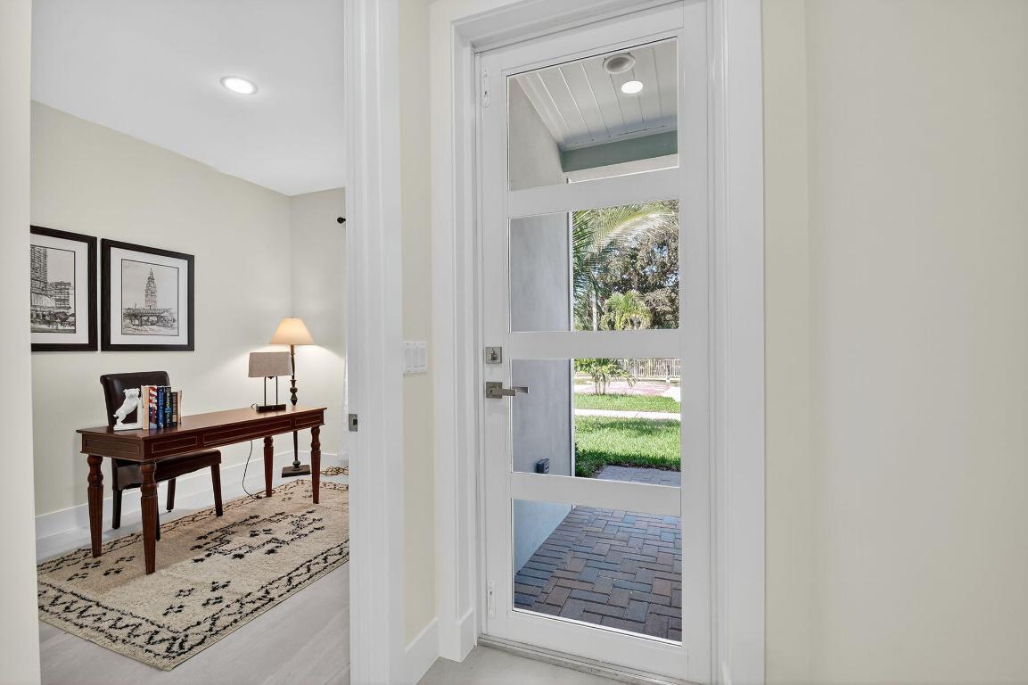 611 N Loxahatchee Drive