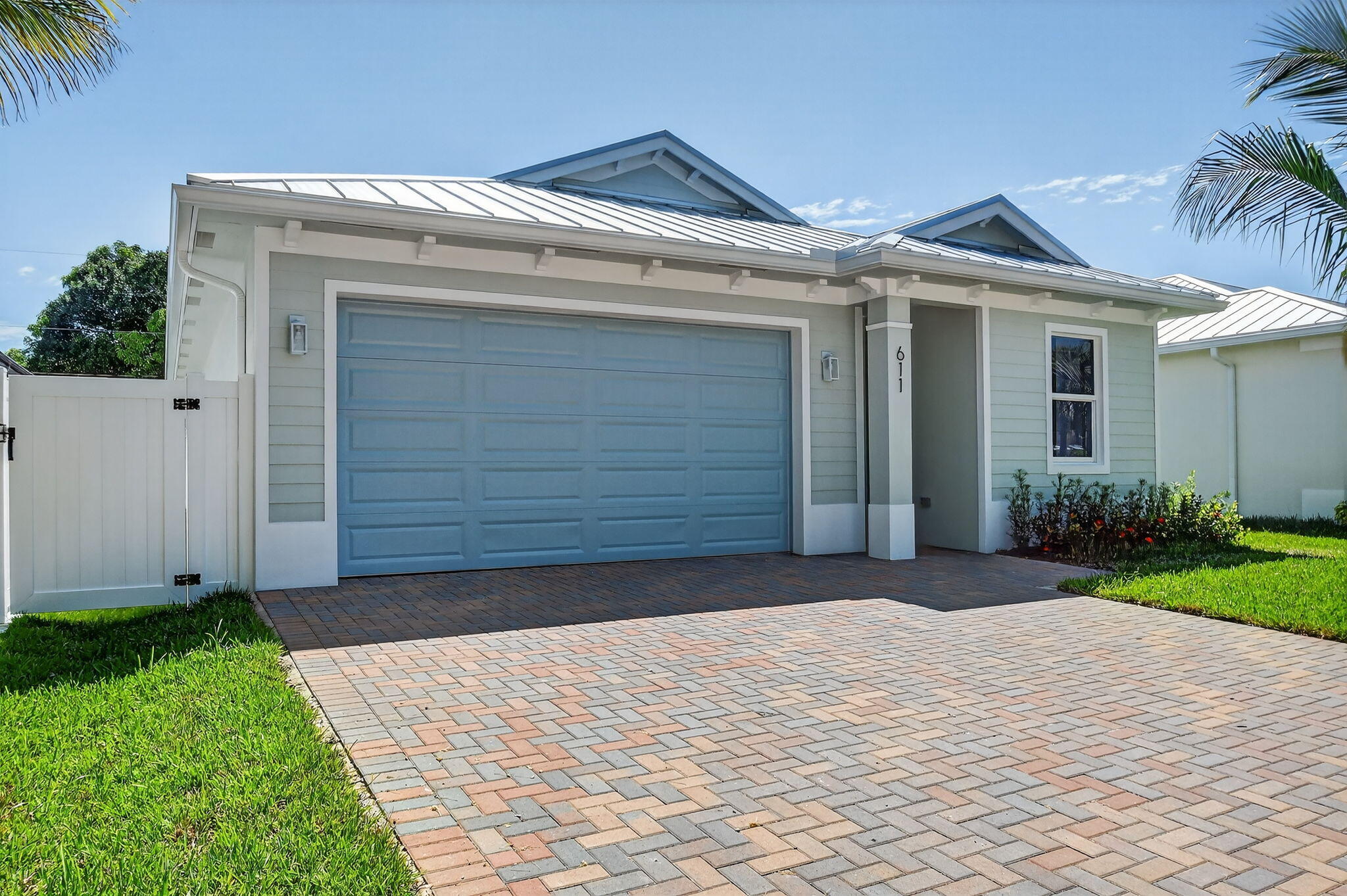 611 N Loxahatchee Drive