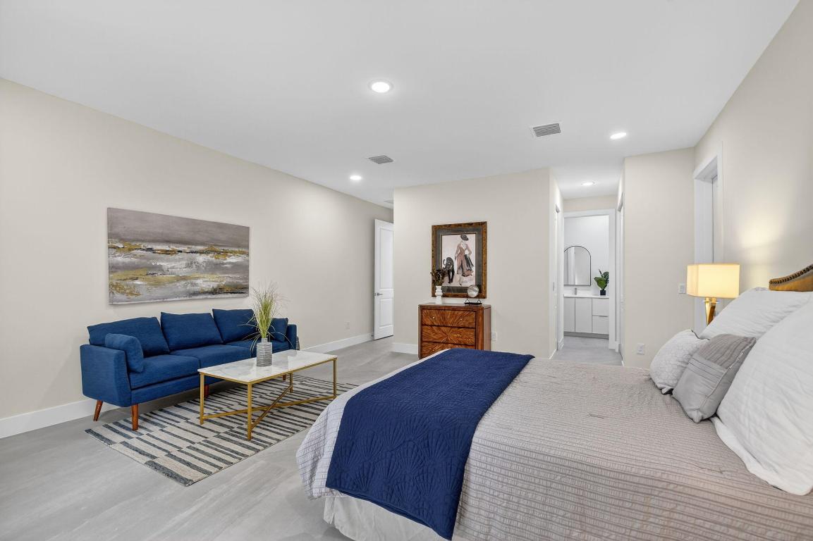 611 N Loxahatchee Drive