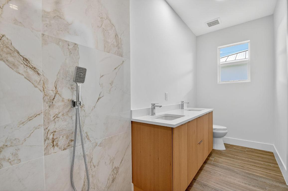 607 N Loxahatchee Drive