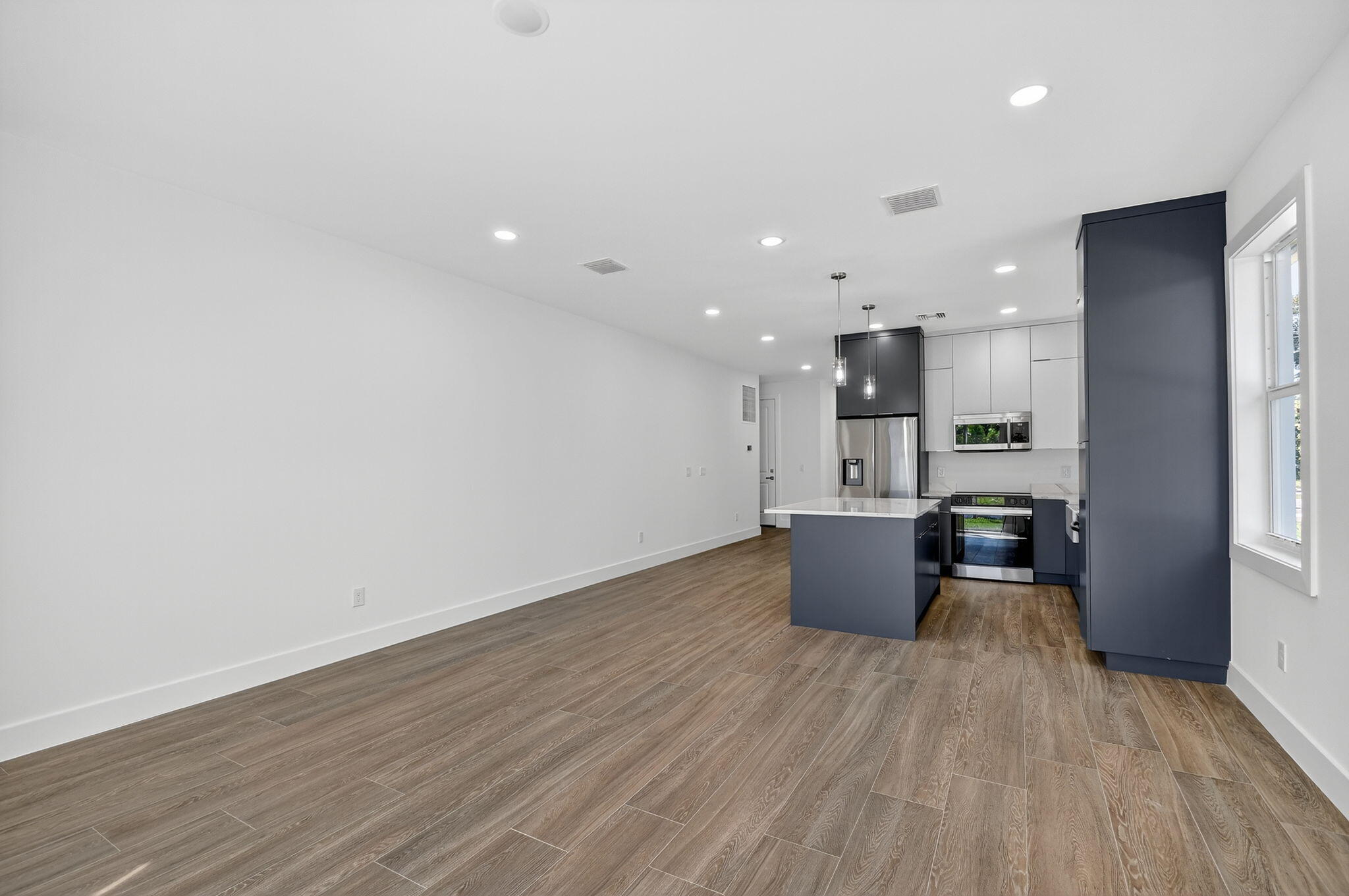 607 N Loxahatchee Drive