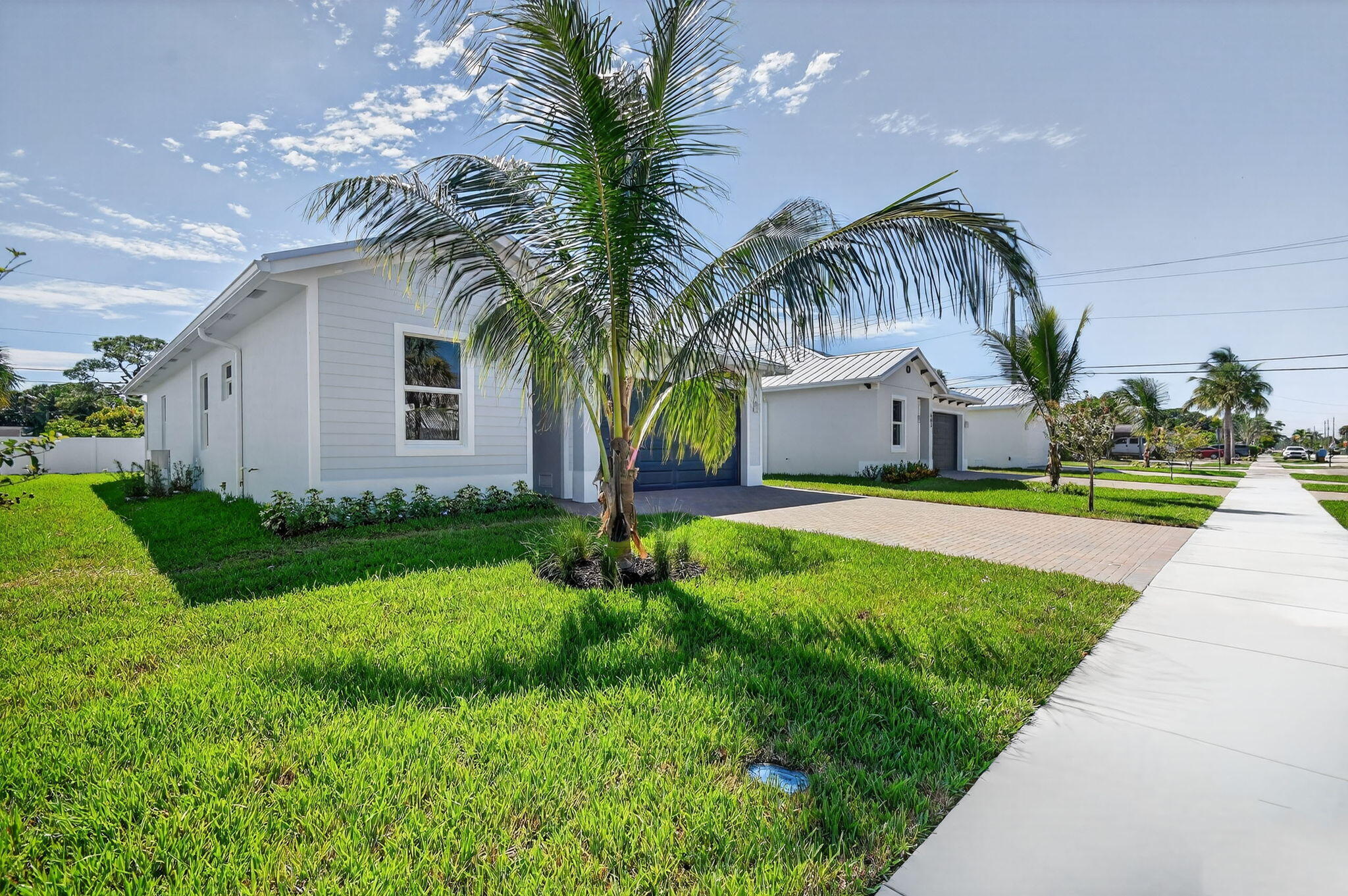 607 N Loxahatchee Drive