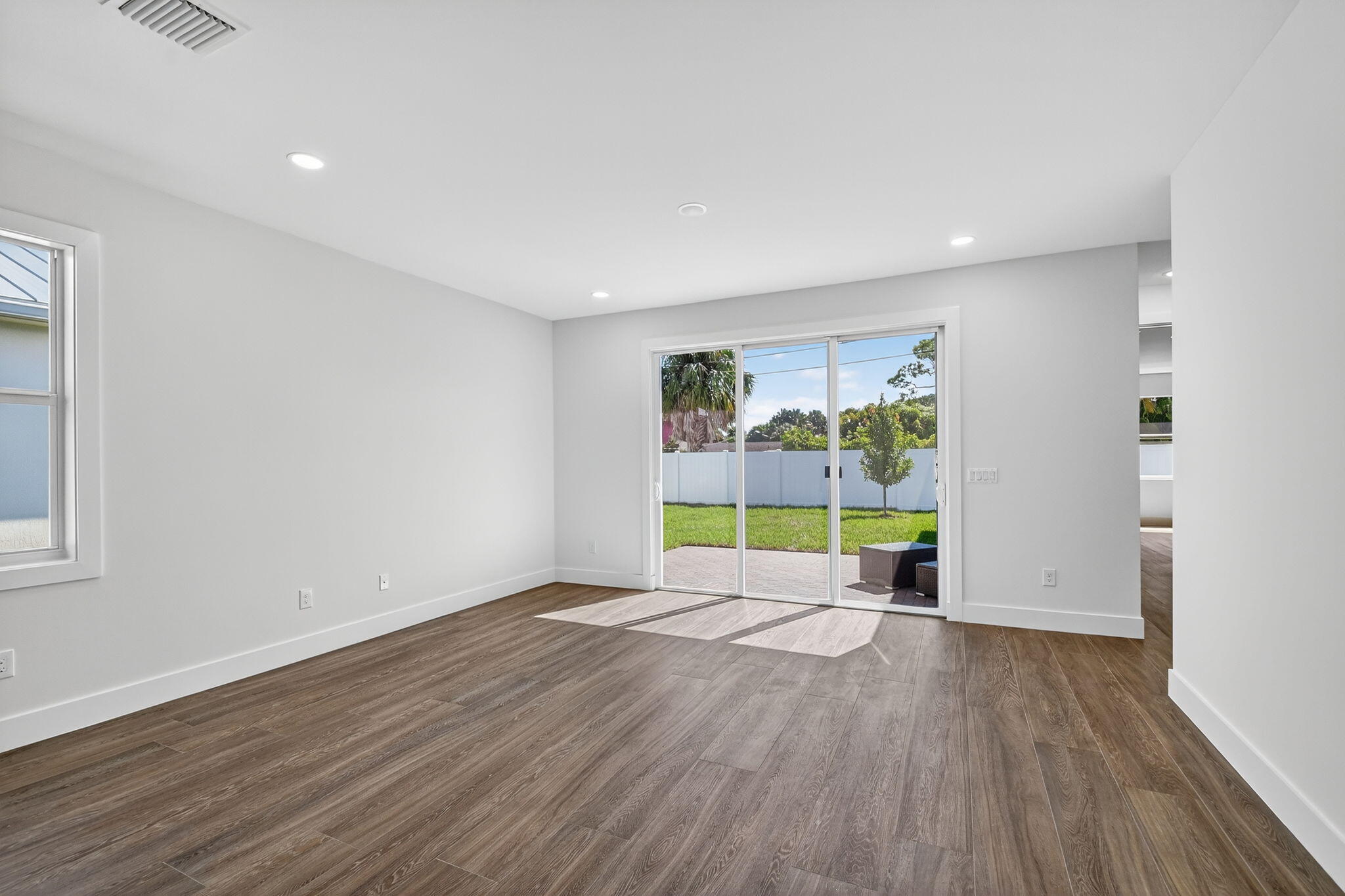 607 N Loxahatchee Drive