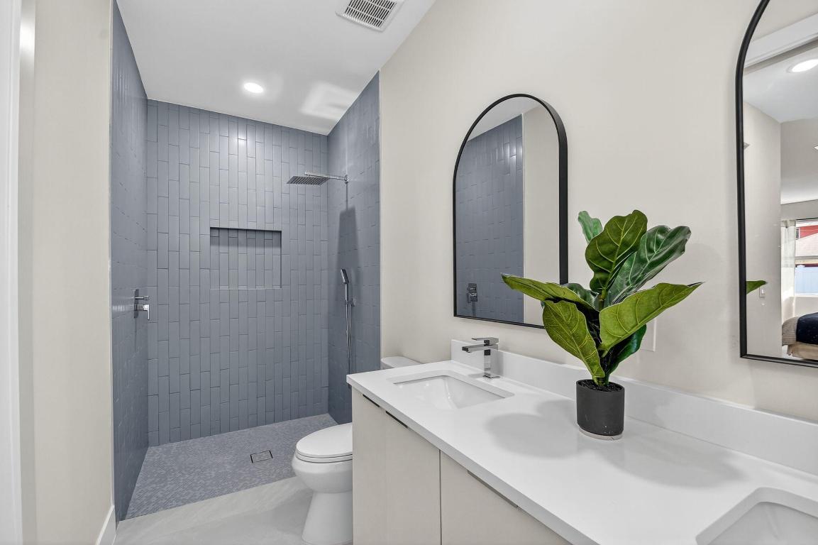 609 N Loxahatchee Drive