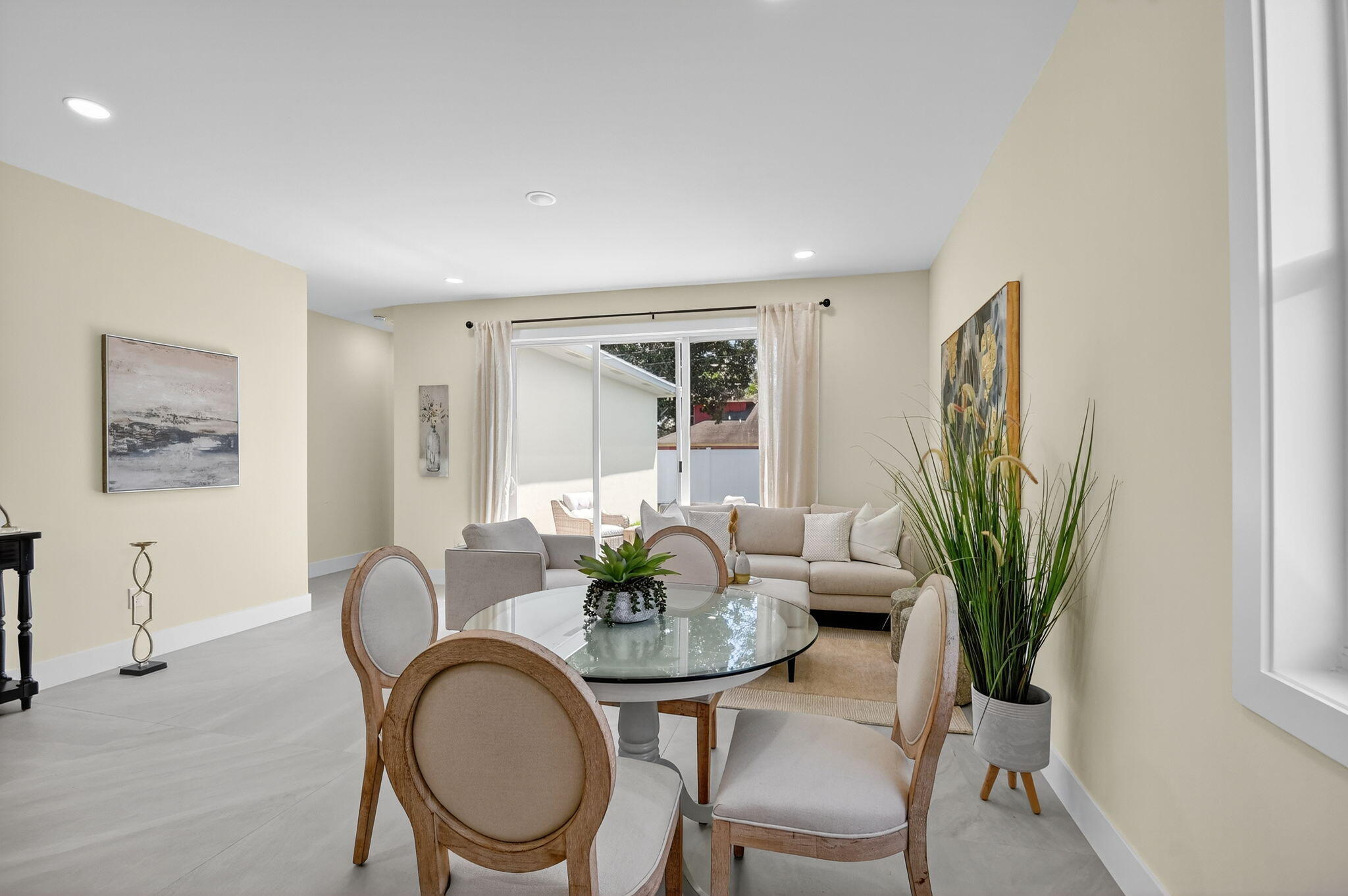 609 N Loxahatchee Drive