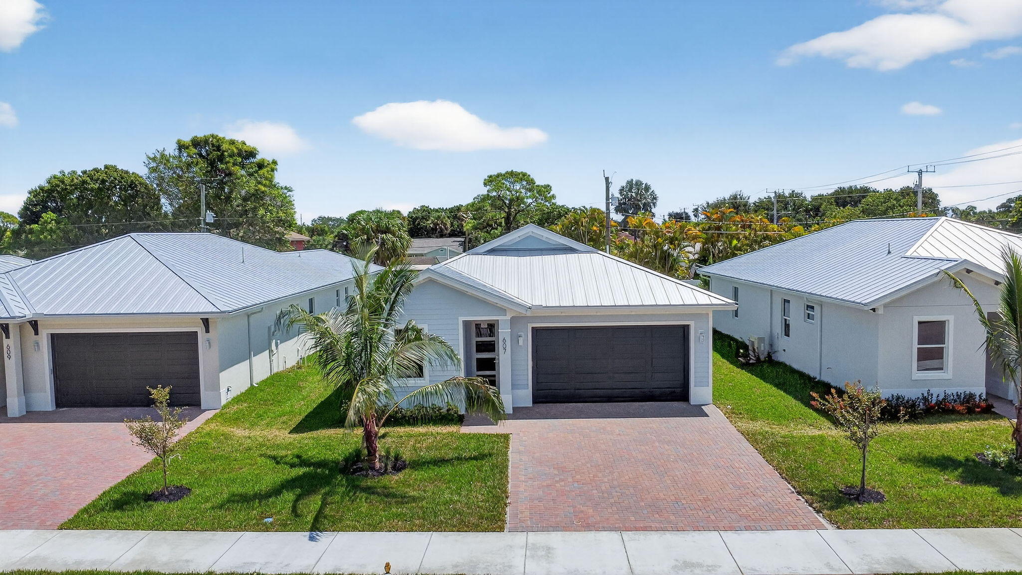 609 N Loxahatchee Drive