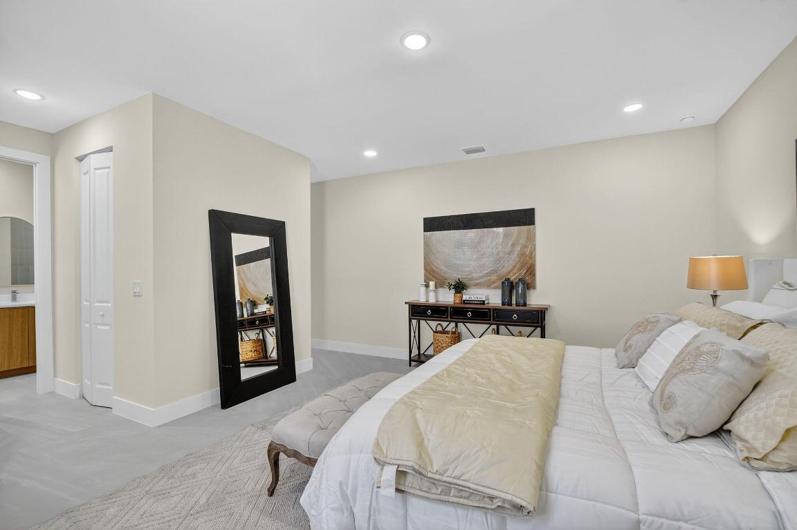 609 N Loxahatchee Drive