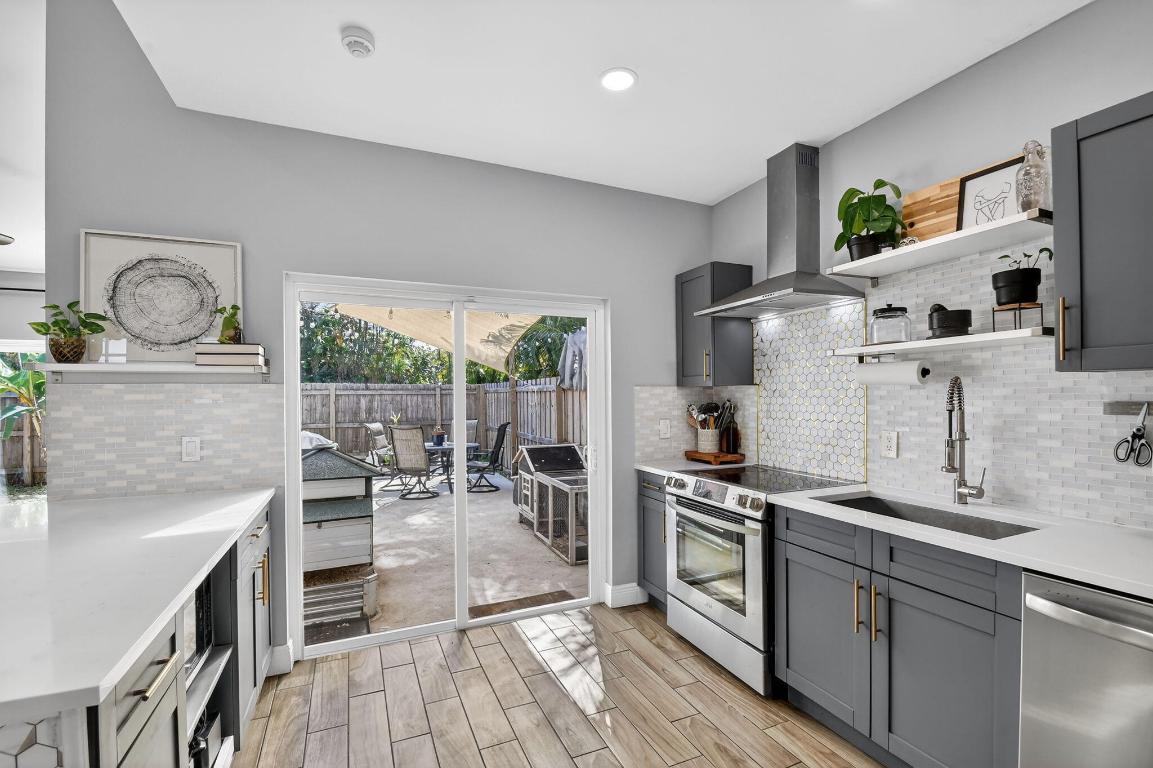 6024 Strawberry Lakes Circle, Lake Worth