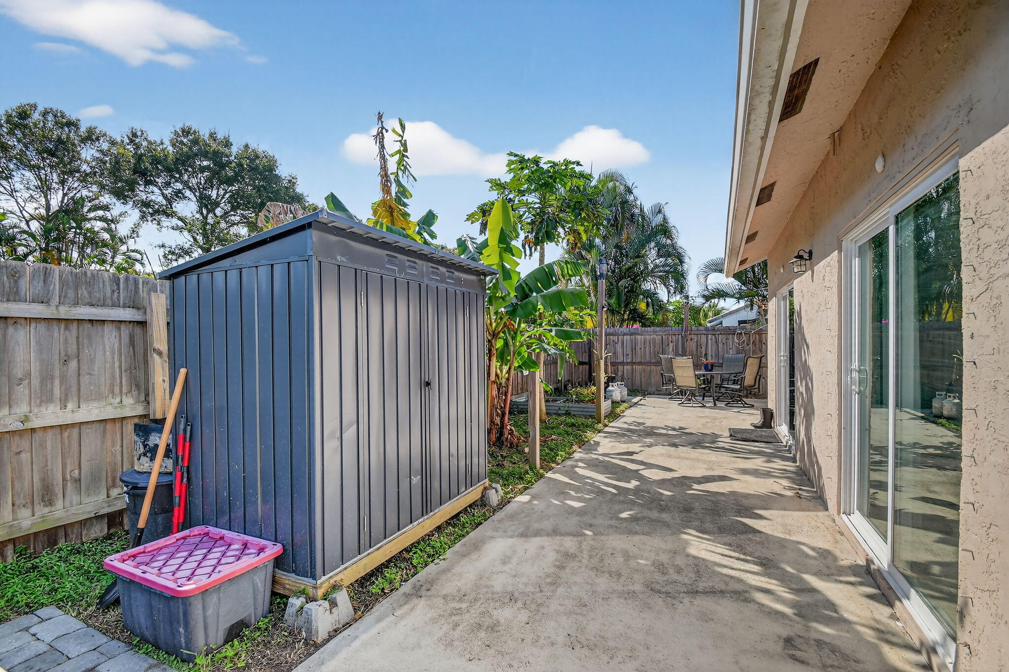 6024 Strawberry Lakes Circle, Lake Worth