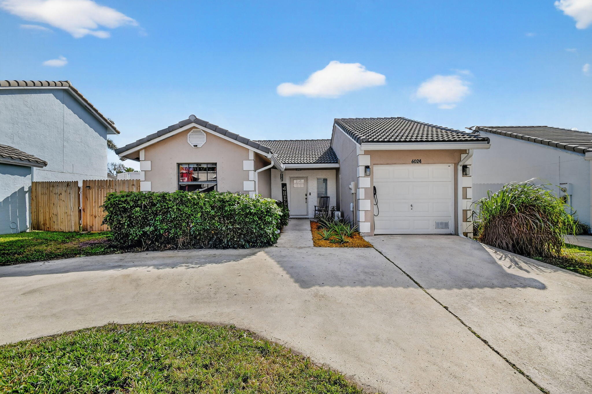 6024 Strawberry Lakes Circle, Lake Worth