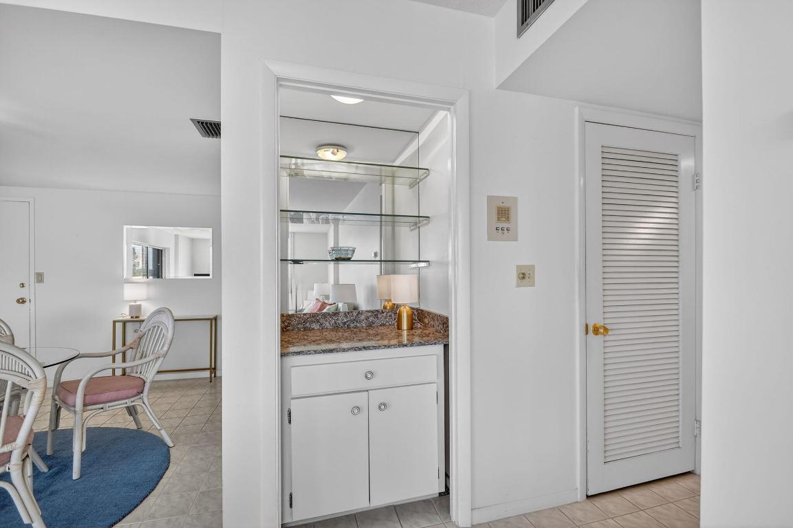 2600 N Flagler Drive 402, West Palm Beach Unit: 402