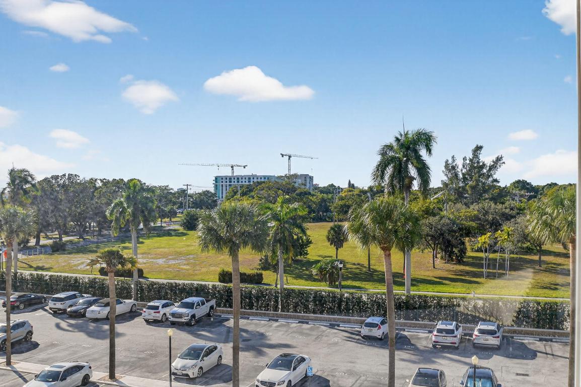 2600 N Flagler Drive 402, West Palm Beach Unit: 402