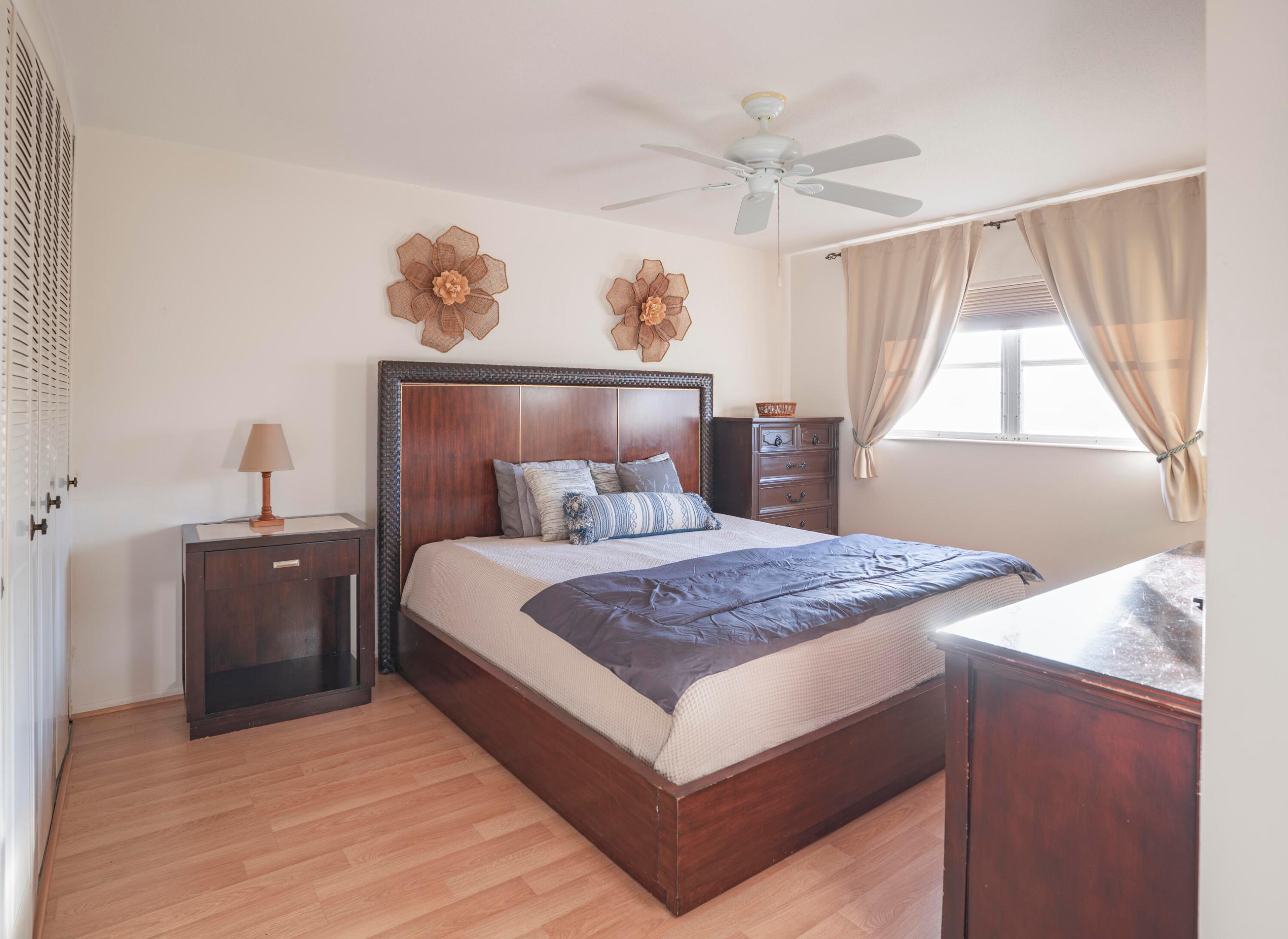 2835 Crosley Drive E B