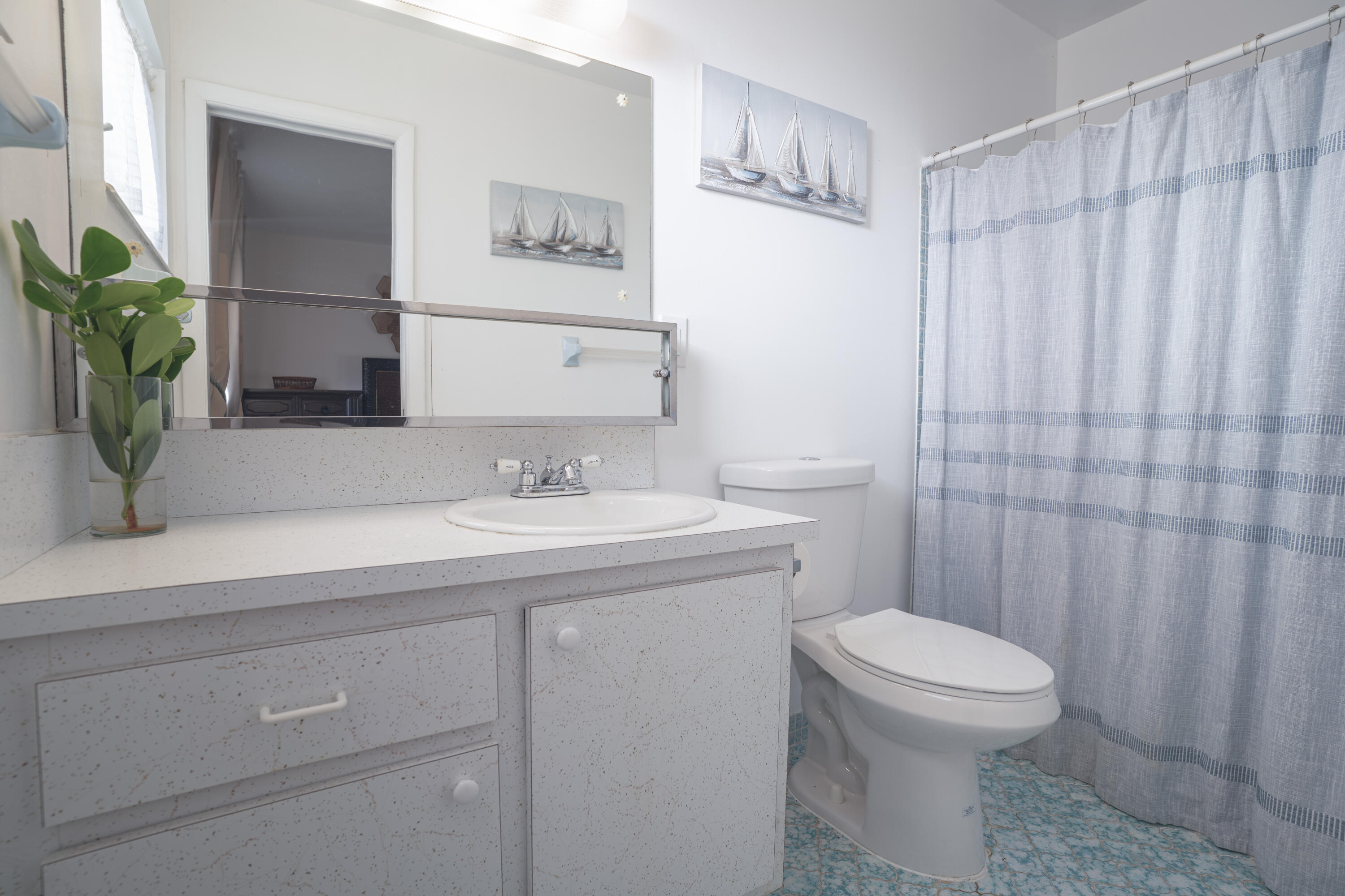 2835 Crosley Drive E B