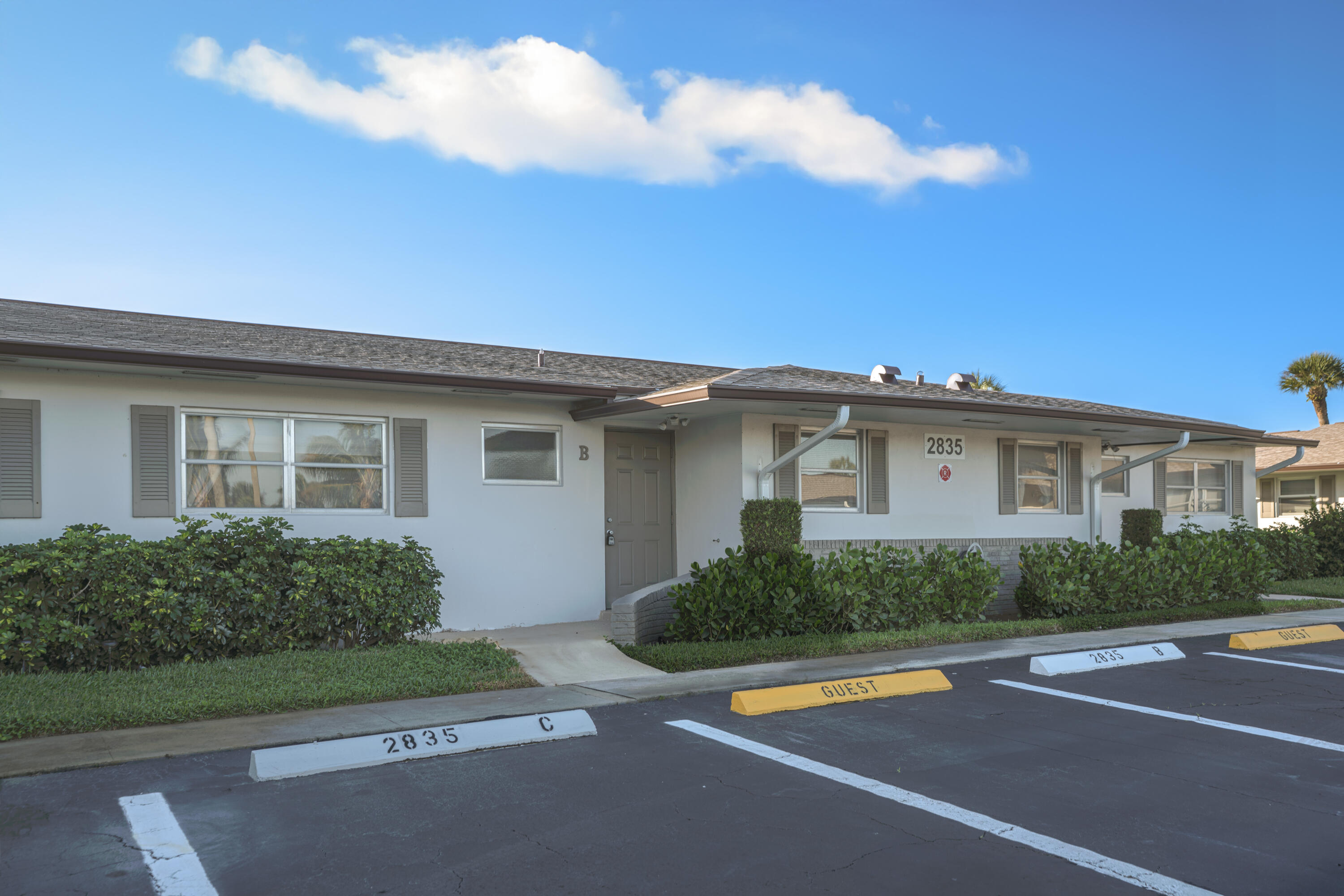 2835 Crosley Drive E B