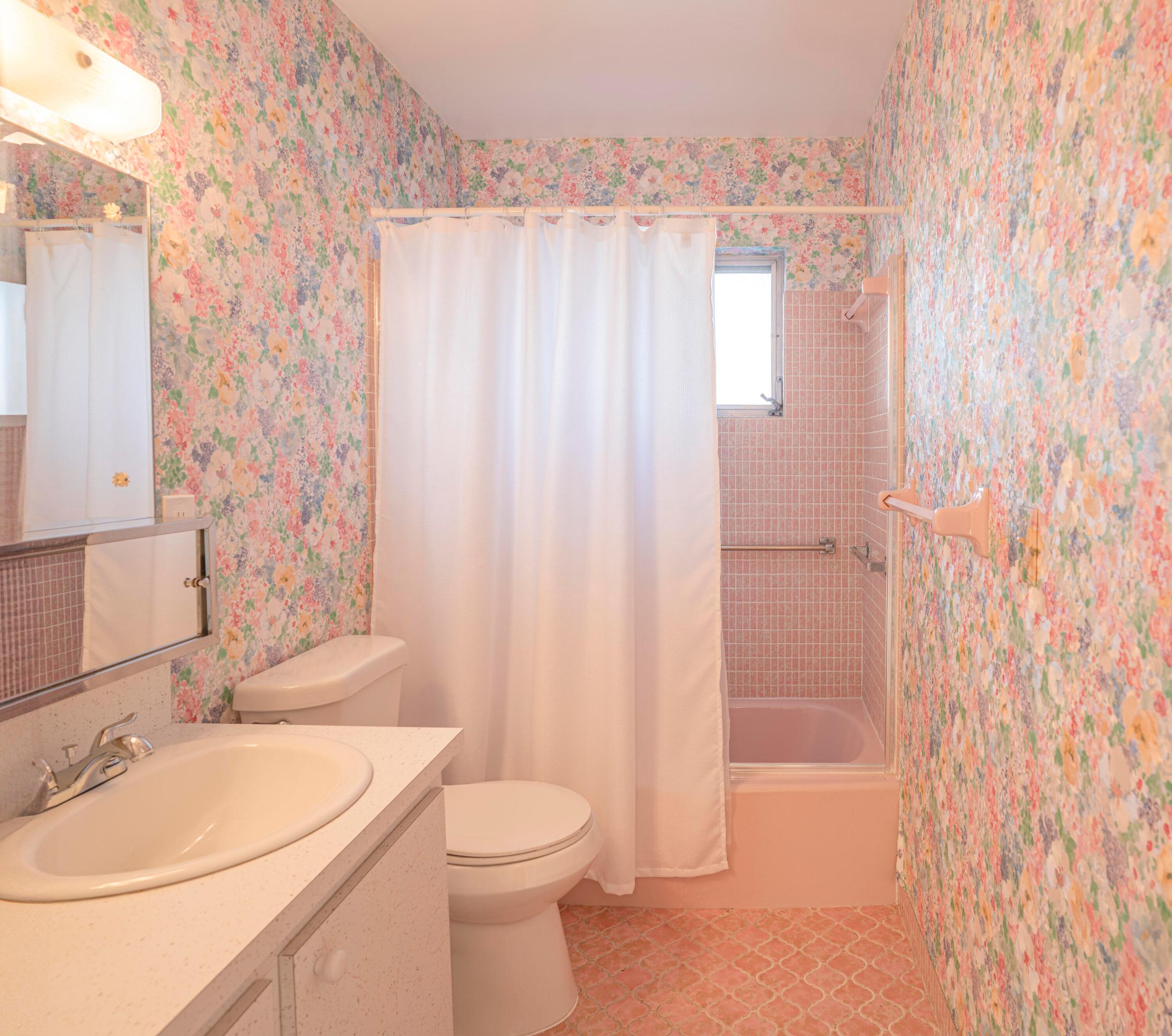 2835 Crosley Drive E B