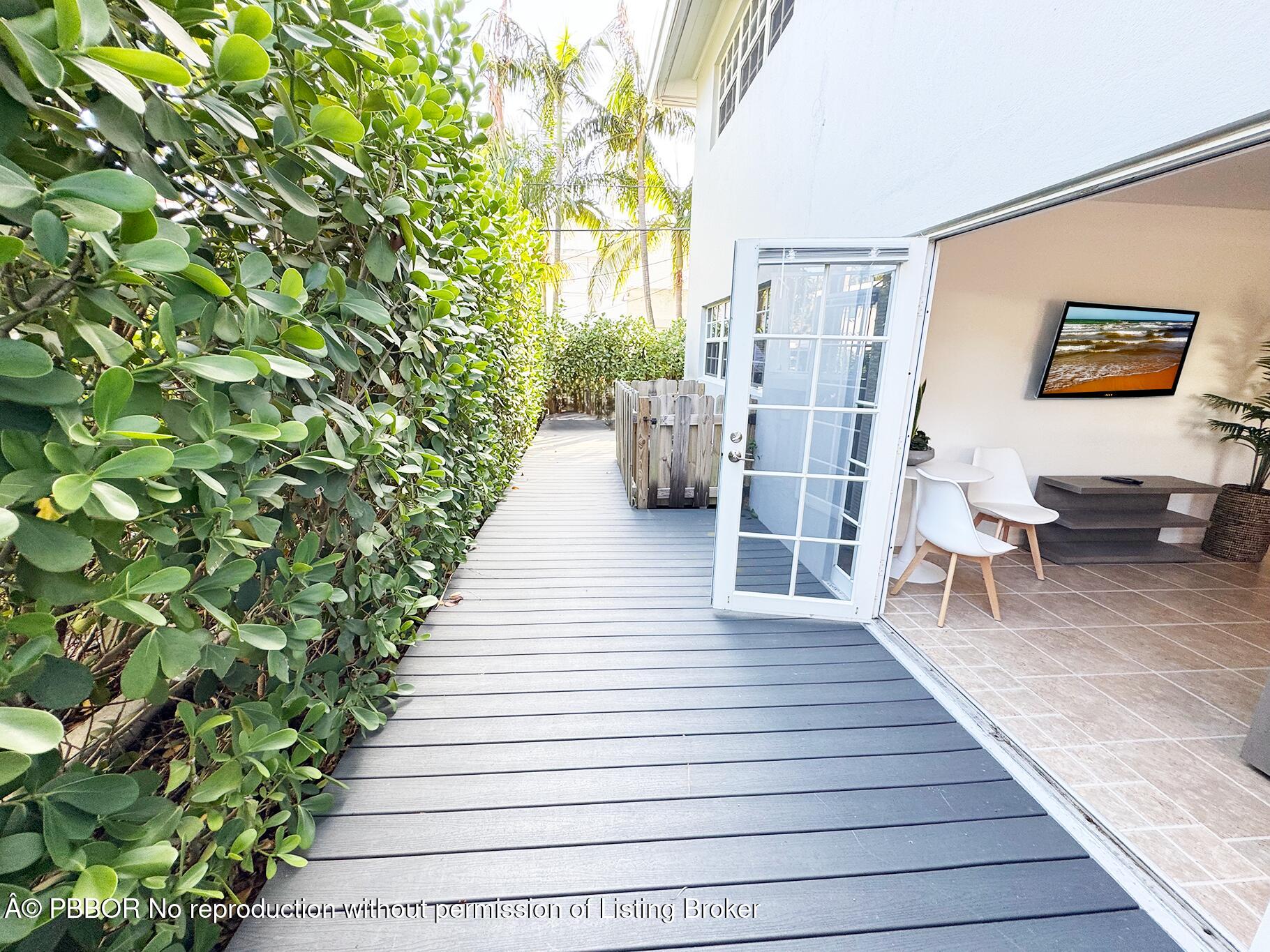234 Oleander Avenue 1