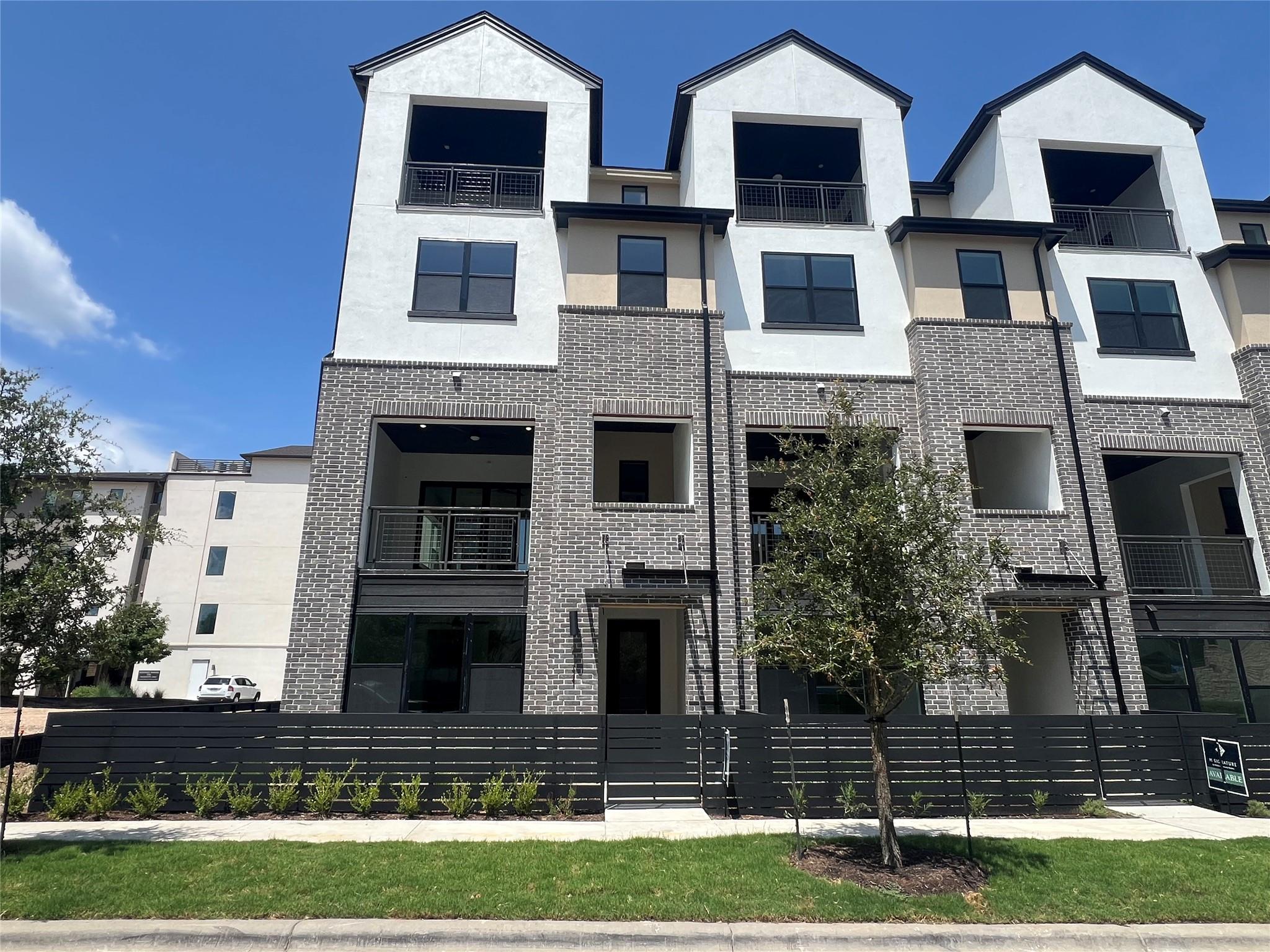 4313 Prevail LN