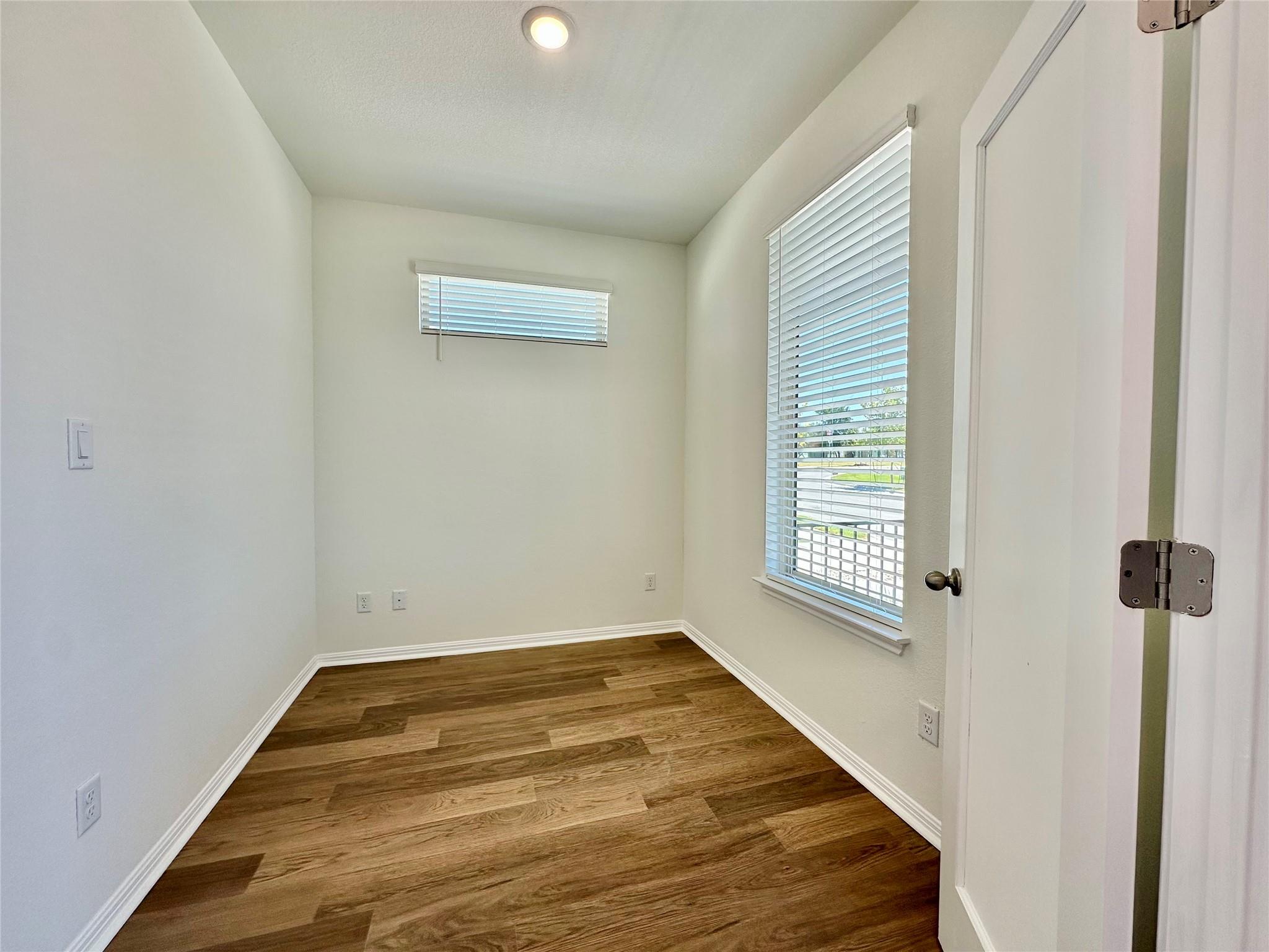 180 Condesa ST