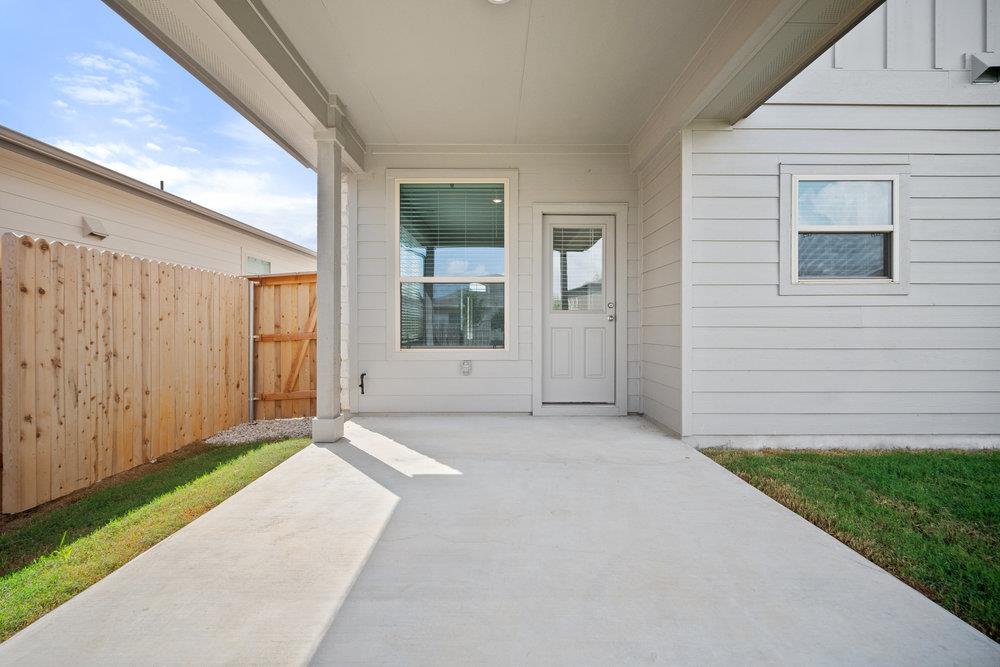 134 White Horses DR