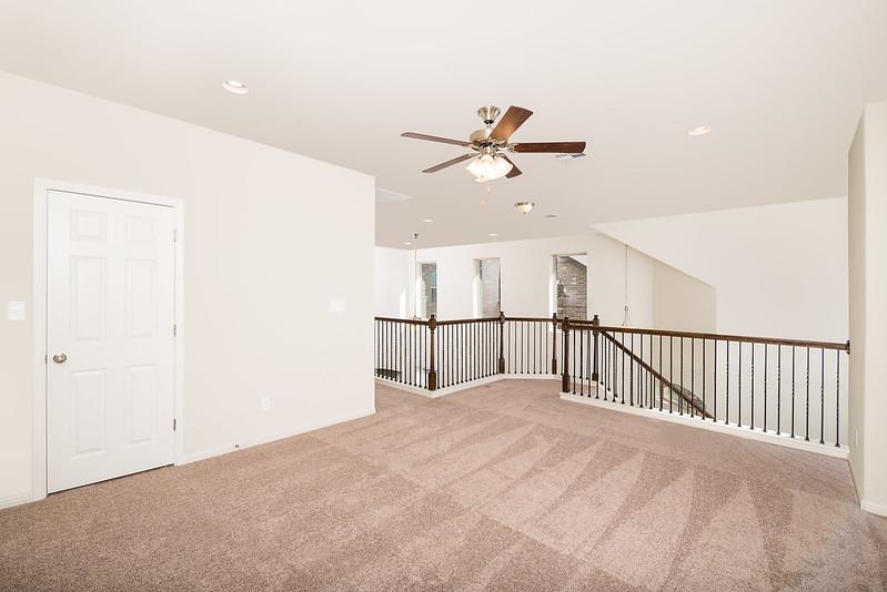 134 White Horses DR
