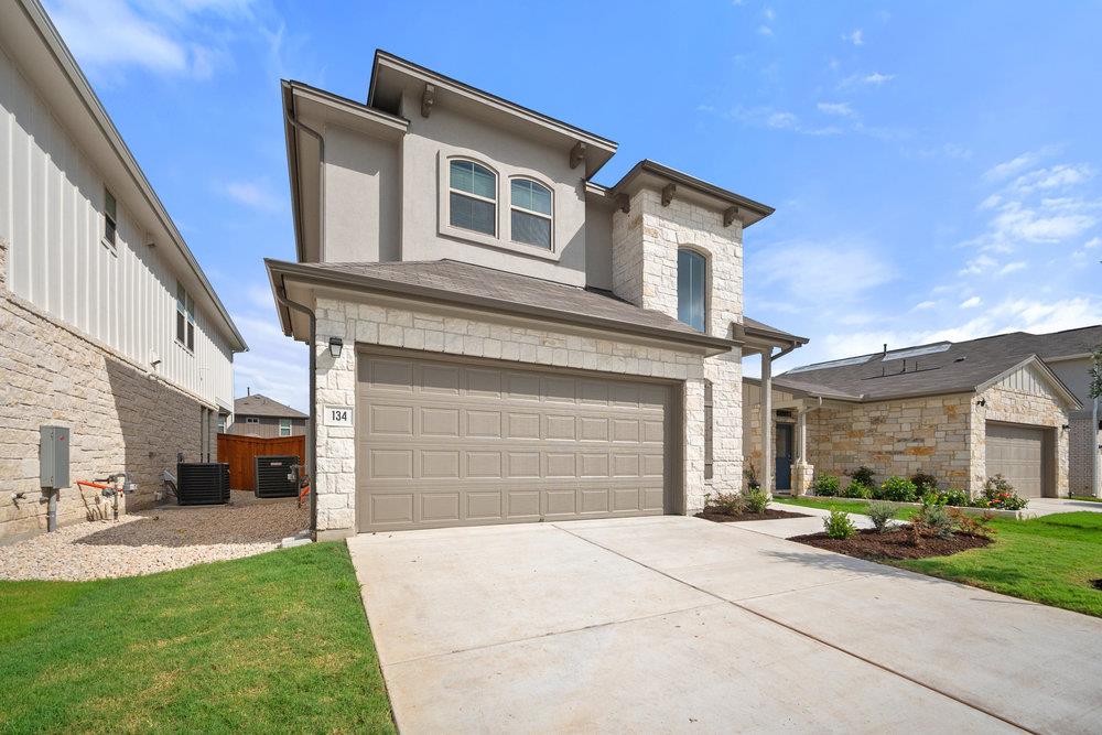 134 White Horses DR