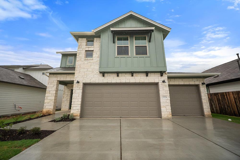 13224 Ditka DR