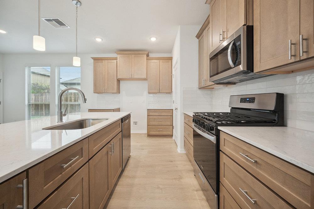 13224 Ditka DR