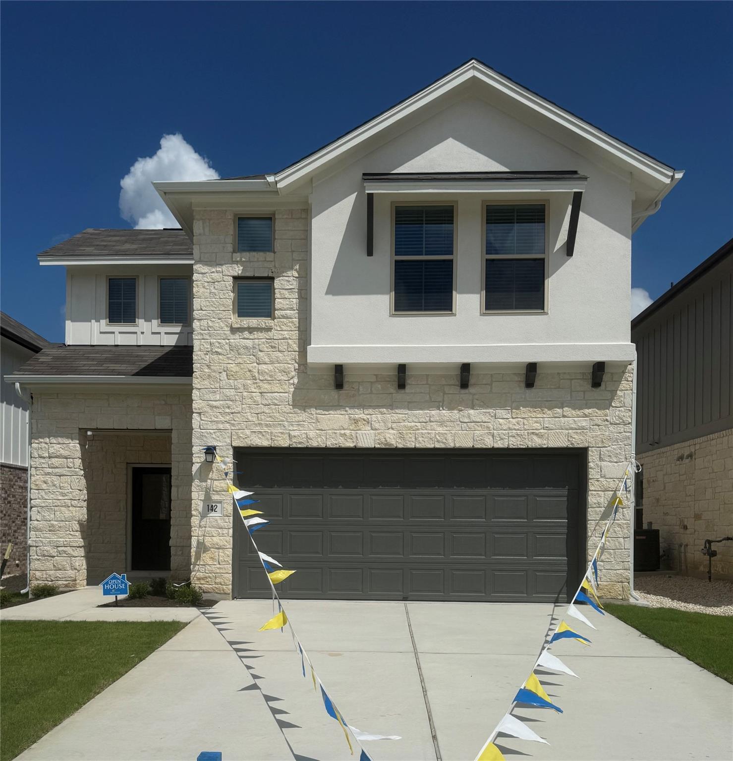 142 White Horses DR