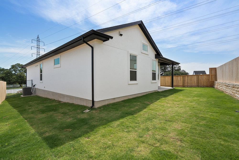 12104 Fennec WAY