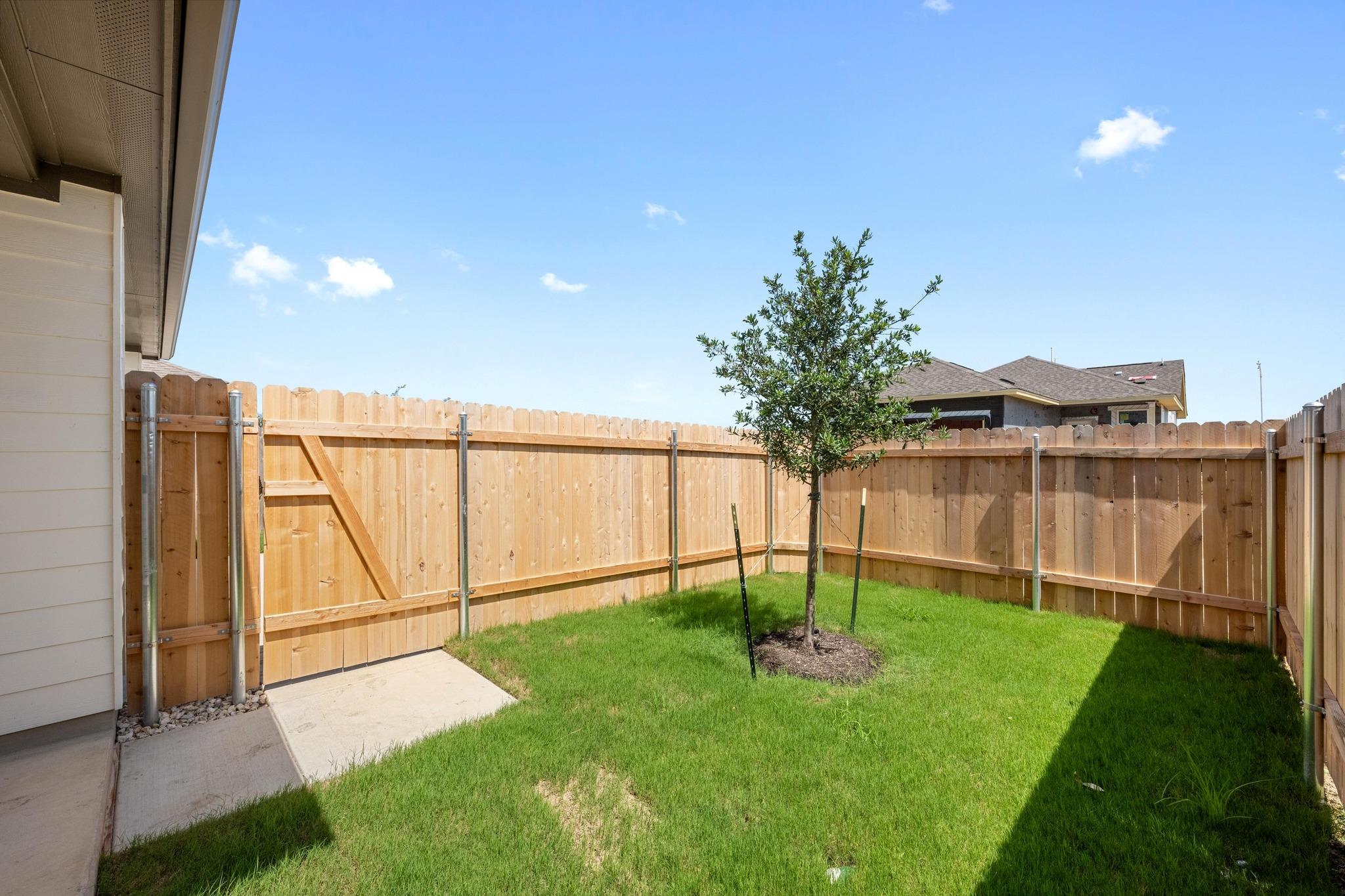 6349 Marsh LN