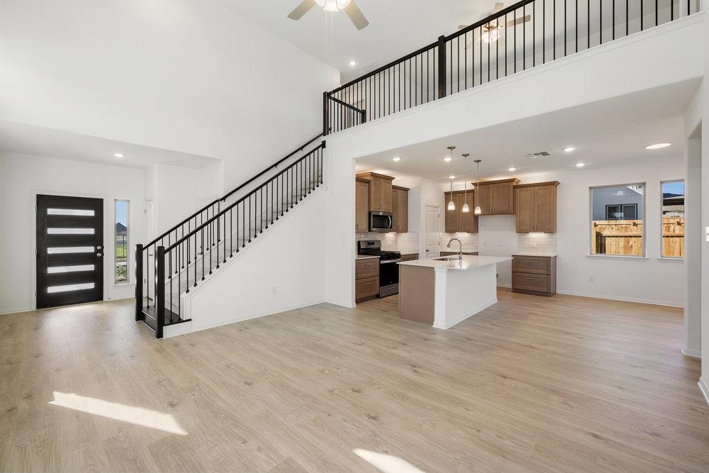 13108 Ditka DR
