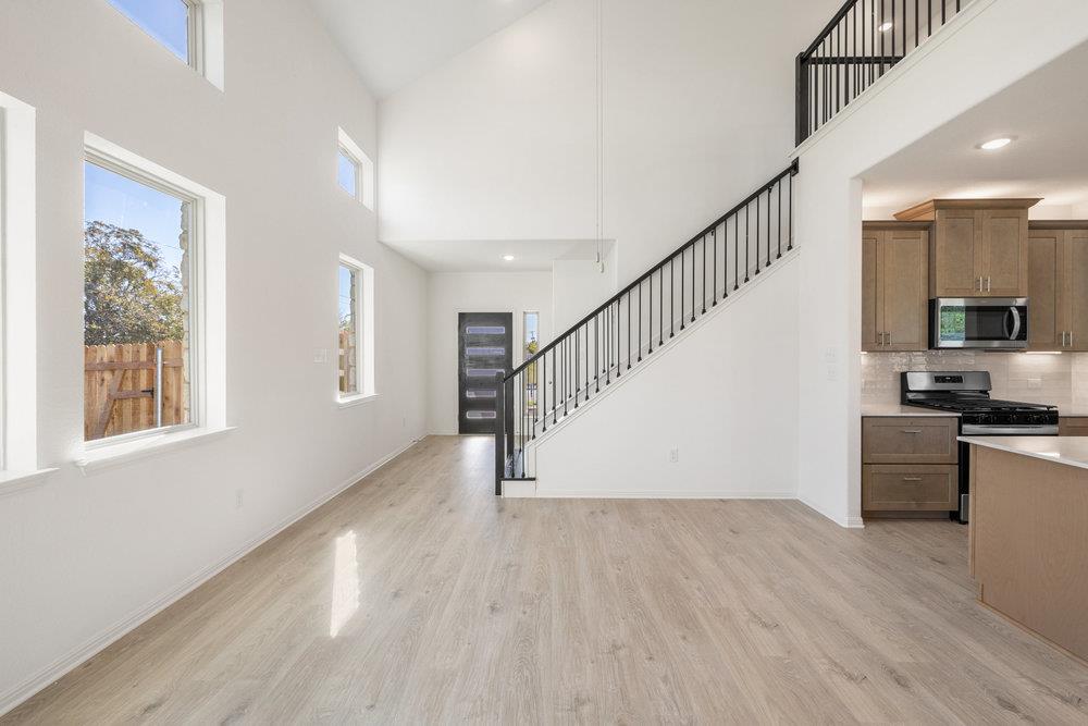 13108 Ditka DR