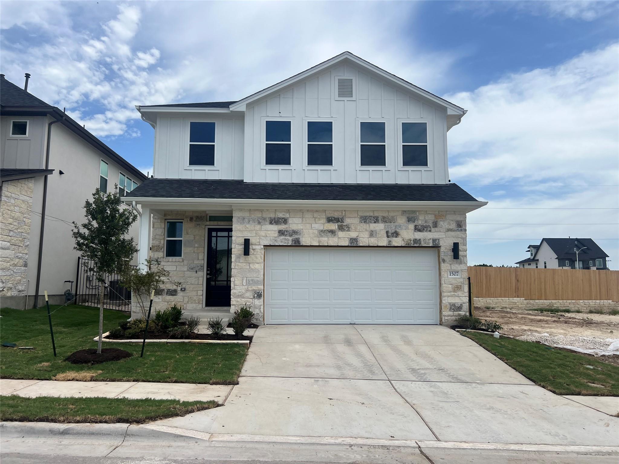 1507 Corsac WAY