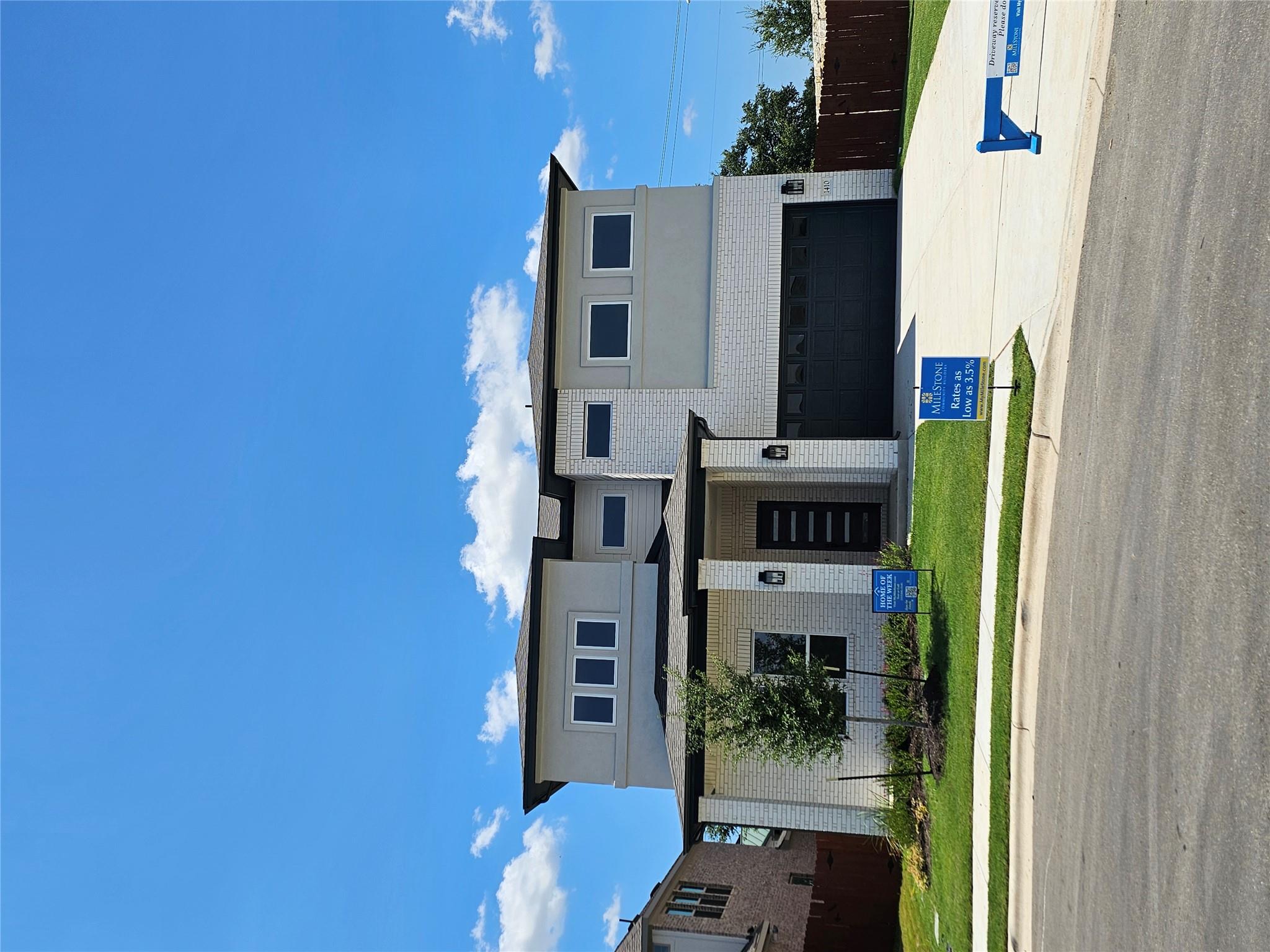 1410 Cardinal LN