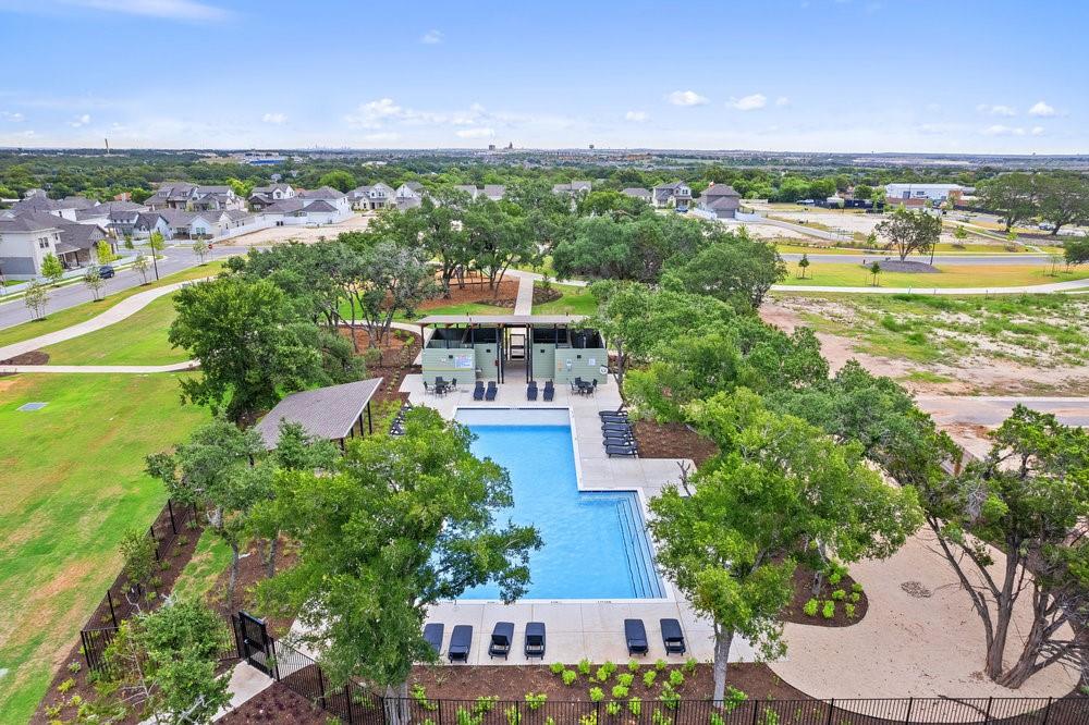 153 Greeneyes WAY