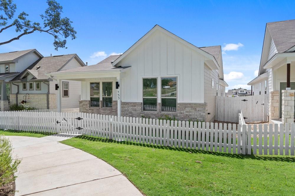 153 Greeneyes WAY