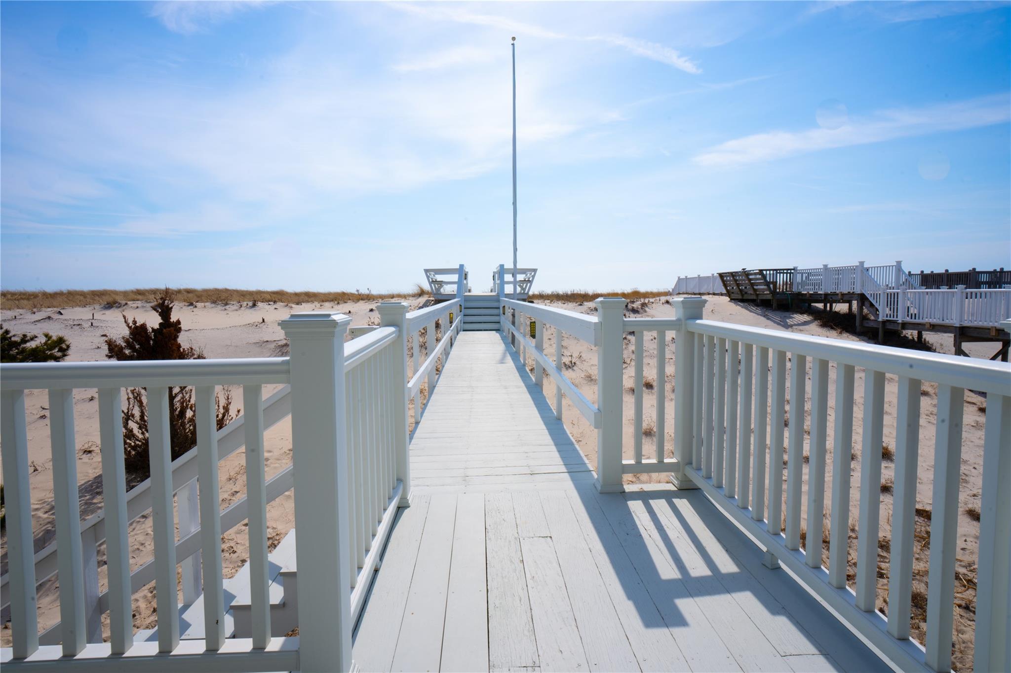 861 Dune Road